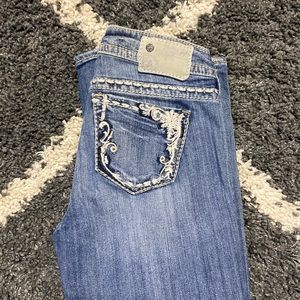 Silver Jeans Company Jeans from Buckle; Size 26; Mid-Straight Cut